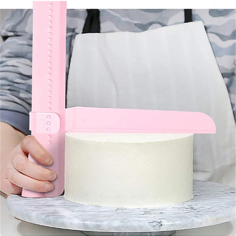أداة تسوية الكيك قابلة للتعديل - مراجعة Fondant Smoother Set وسعره